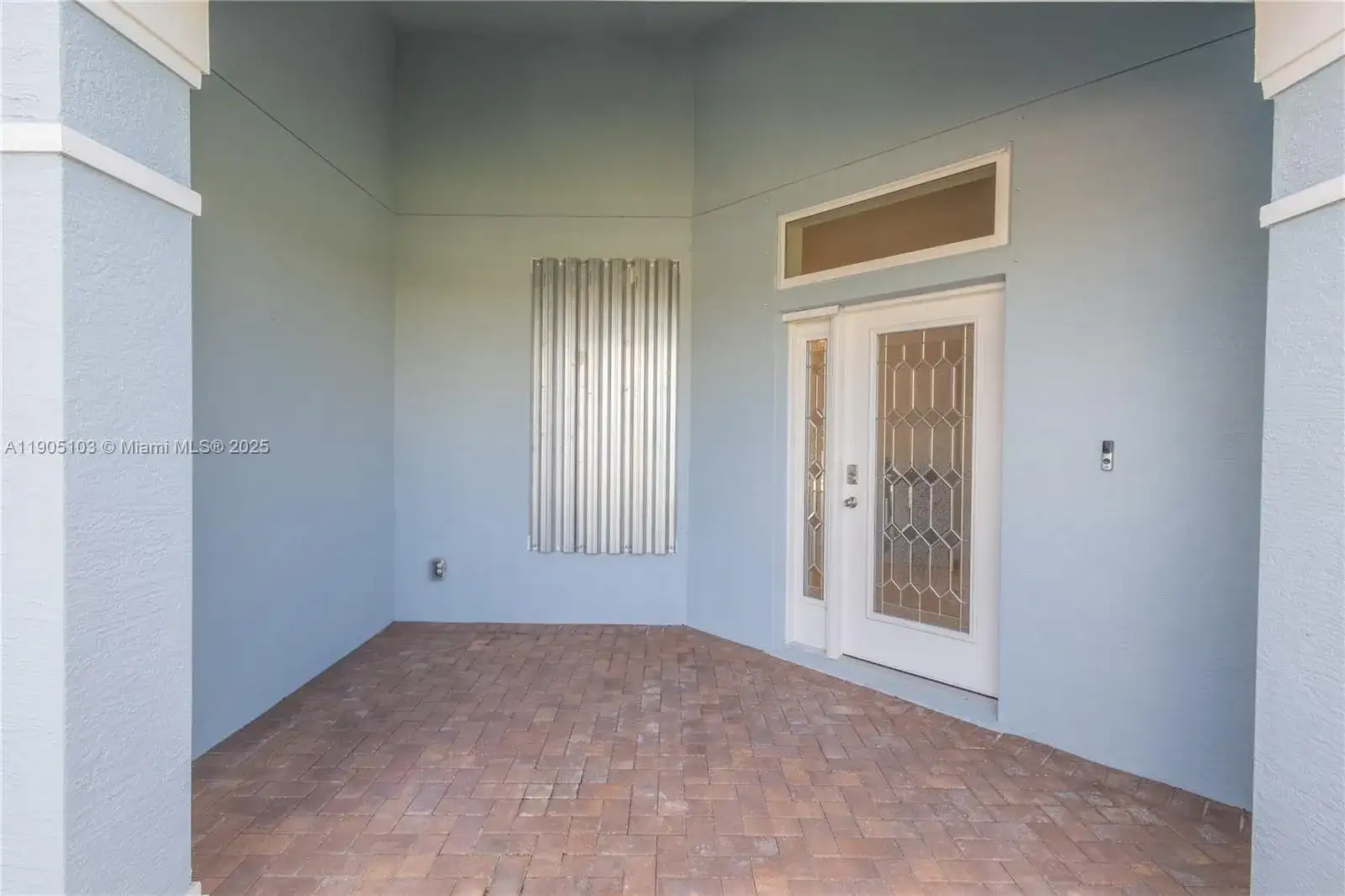 2547 Saint Lucia Cir, Vero Beach FL 32967 photo 5