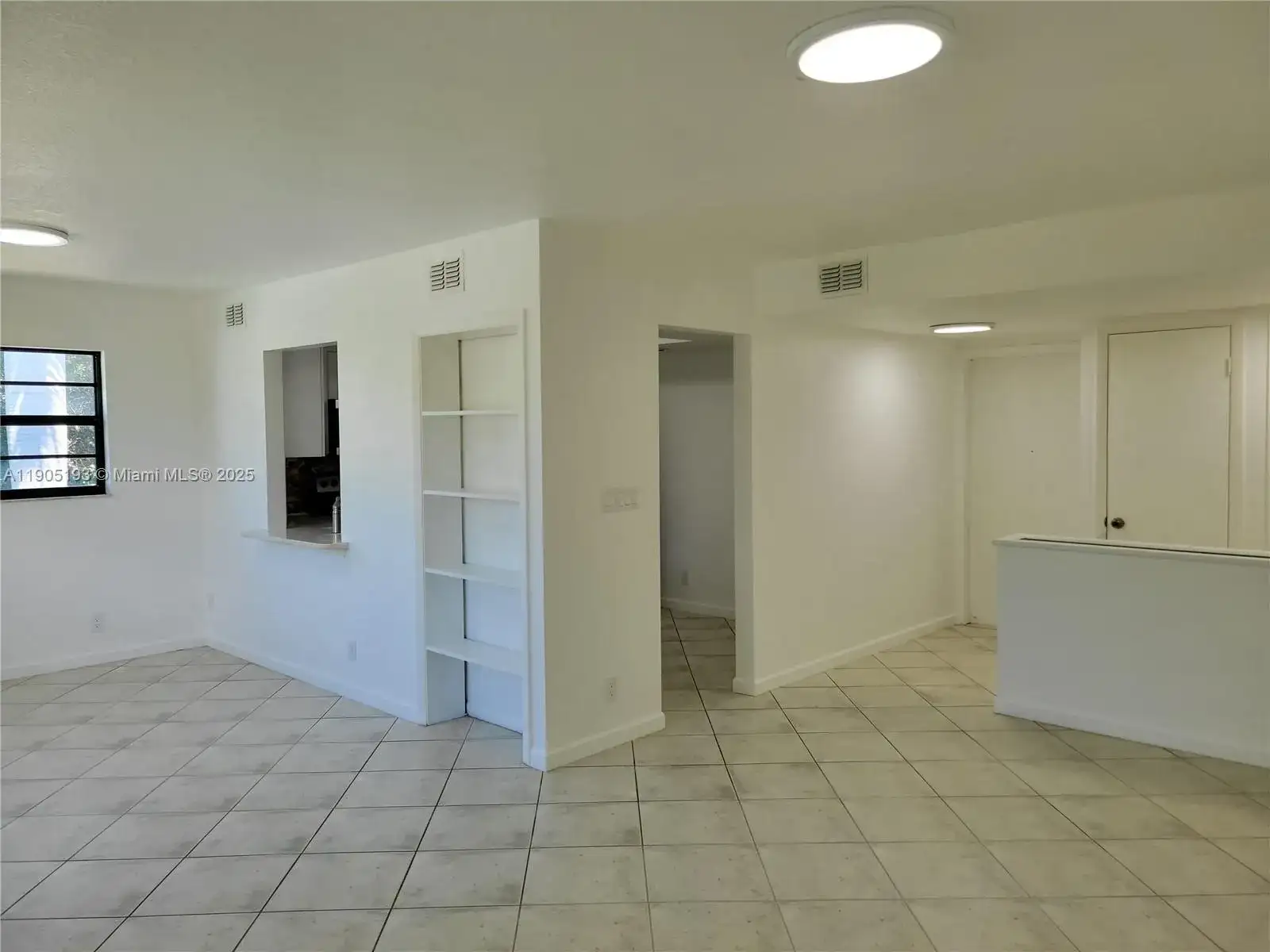 1821 NE 40th Ct # 302, Pompano Beach FL 33064 photo 4