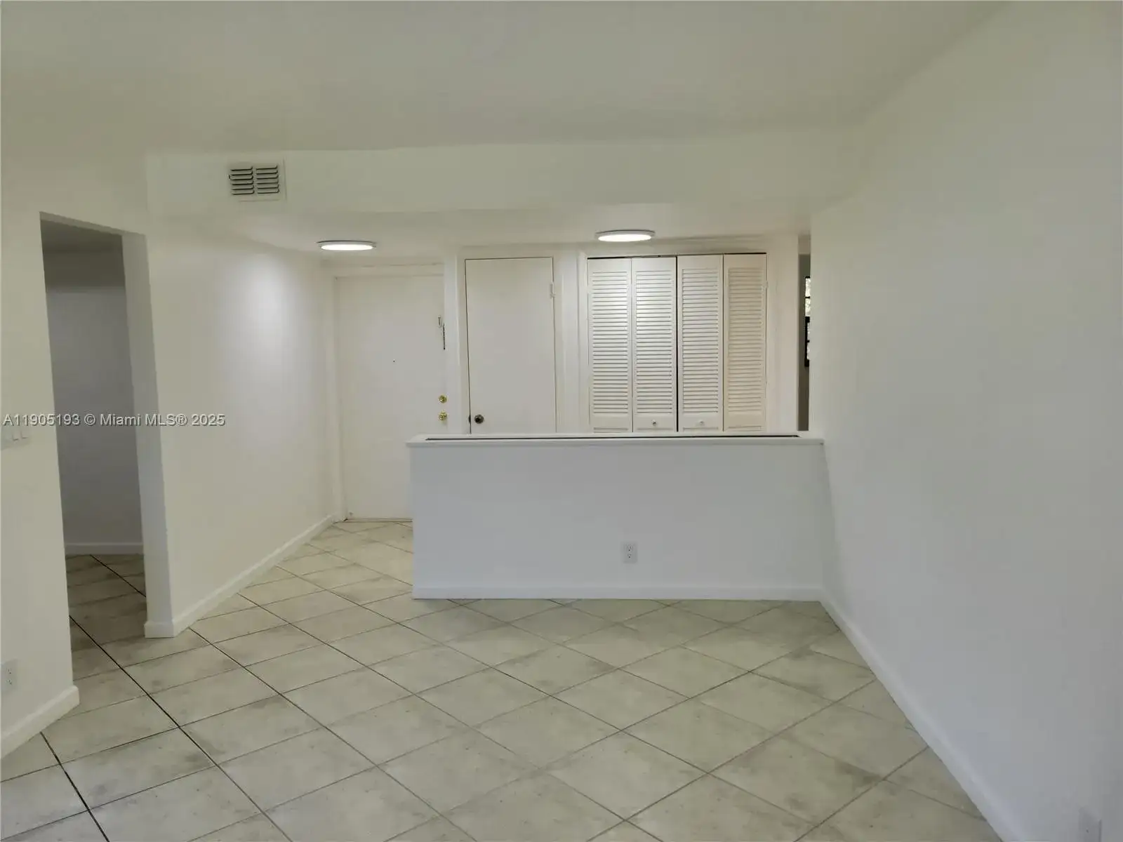 1821 NE 40th Ct # 302, Pompano Beach FL 33064 photo 5