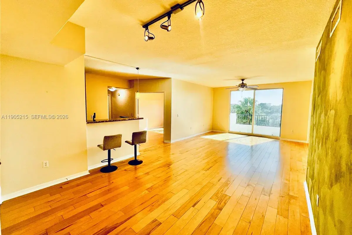 2421 NE 65th St # 506, Fort Lauderdale FL 33308