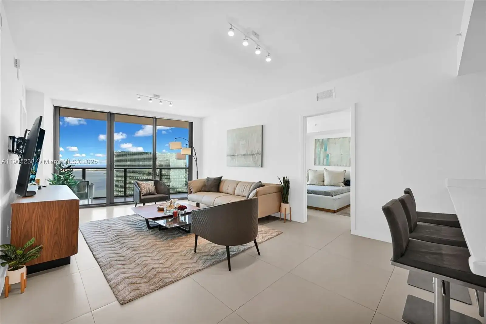 1300 S Miami Ave # 4302, Miami FL 33130 photo 4