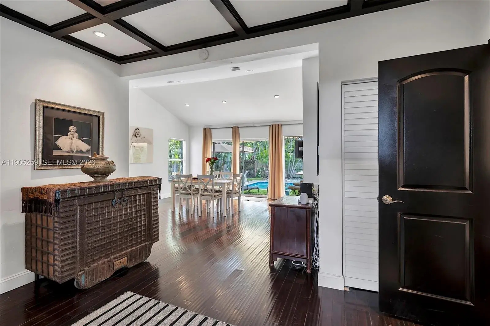 1368 Normandy Dr, Miami Beach FL 33141