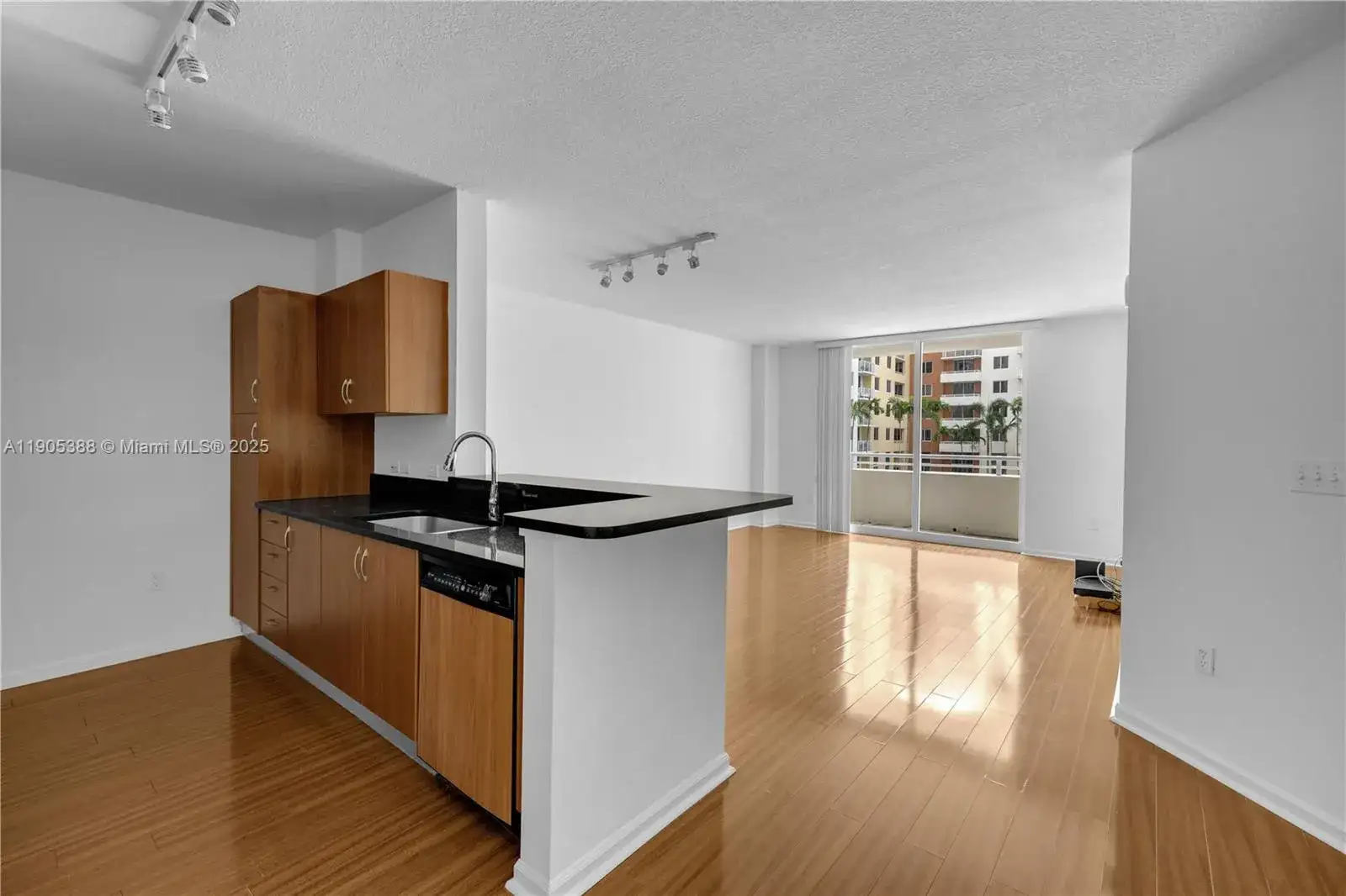 18800 NE 29th Ave # 230, Aventura FL 33180 photo 3