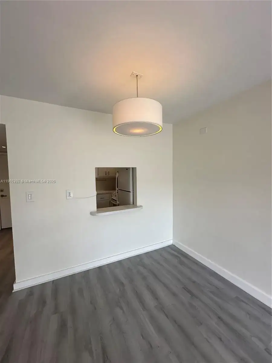7505 SW 82nd St # 211, Miami FL 33143 photo 4