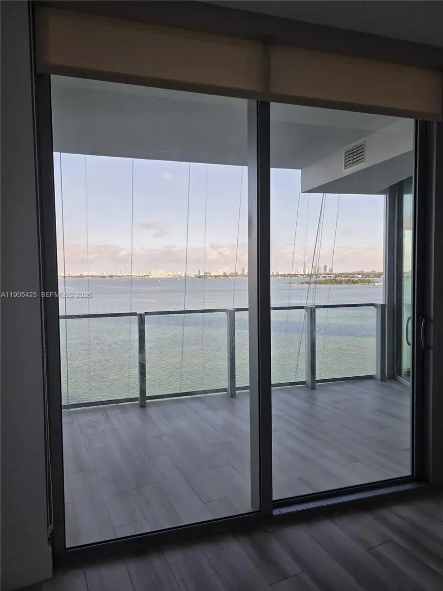 2900 NE 7th Ave # 906, Miami FL 33137