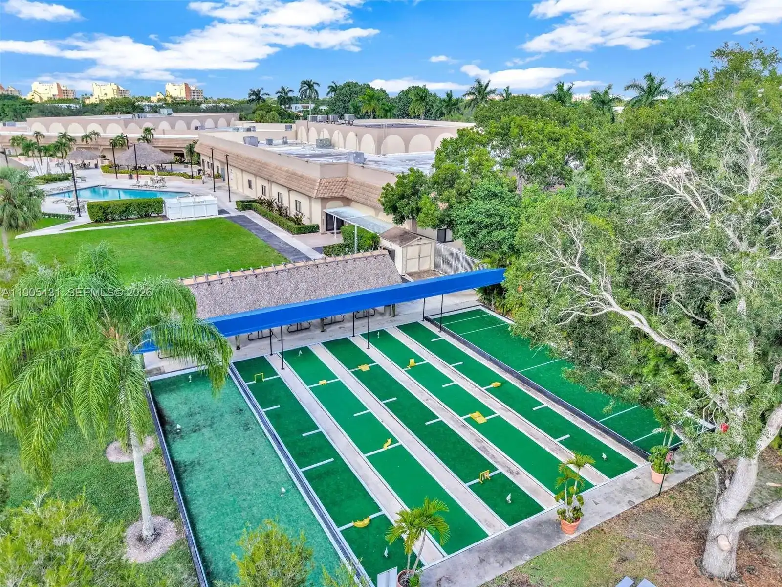453 Lakeview Dr # 1, Weston FL 33326