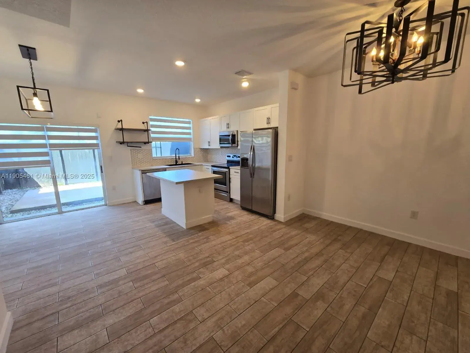 2705 SE 15th St, Homestead FL 33035