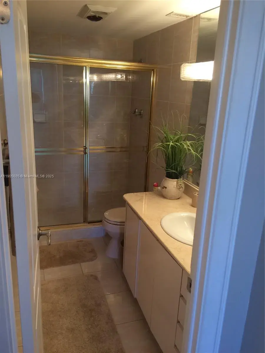 500 Bayview Dr # 2031, Sunny Isles Beach FL 33160