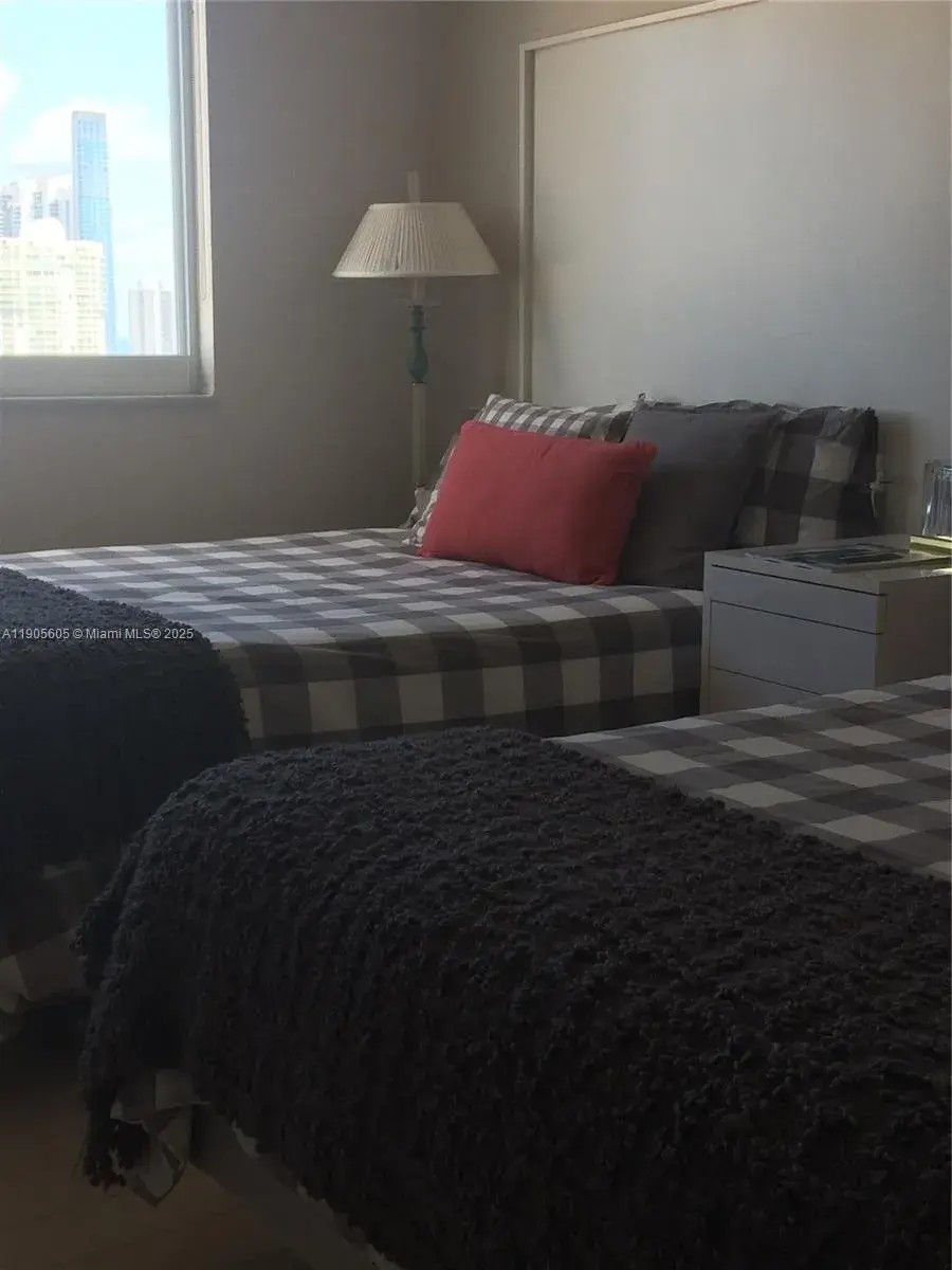 500 Bayview Dr # 2031, Sunny Isles Beach FL 33160