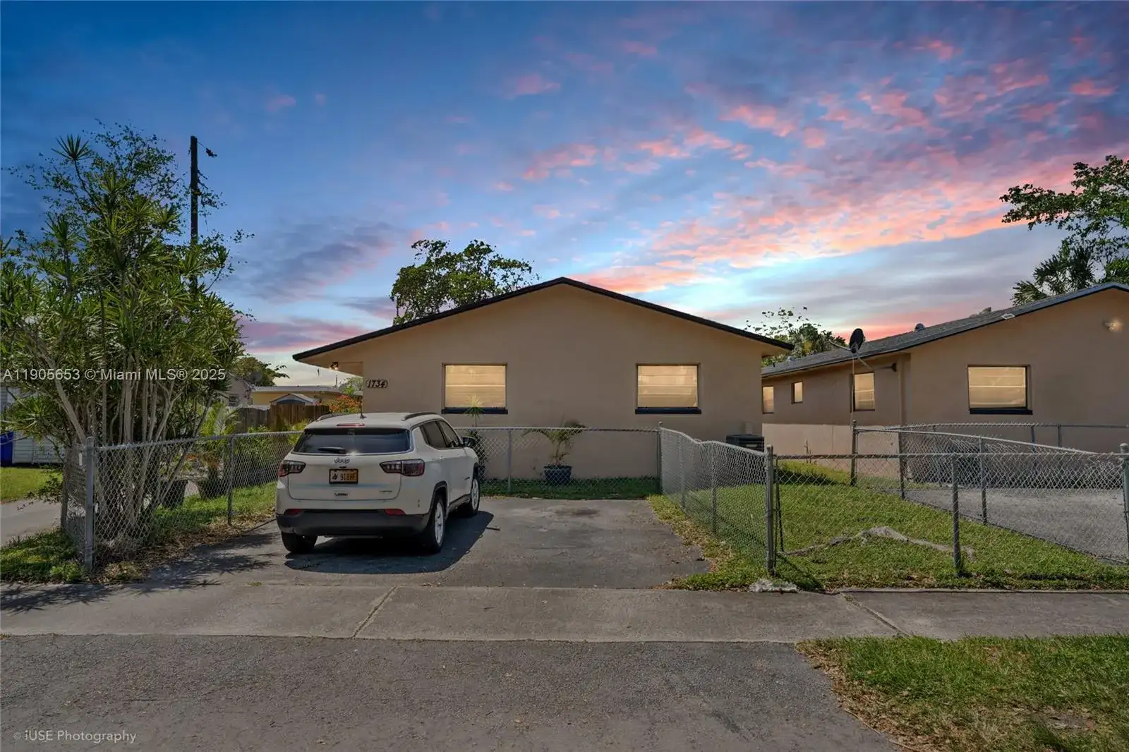 1734 N 16th Ct, Hollywood FL 33020 photo 4