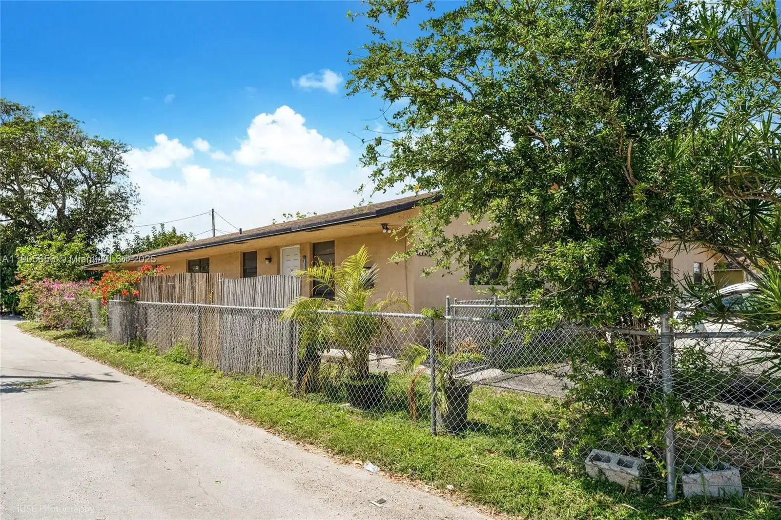 1734 N 16th Ct, Hollywood FL 33020 photo 5