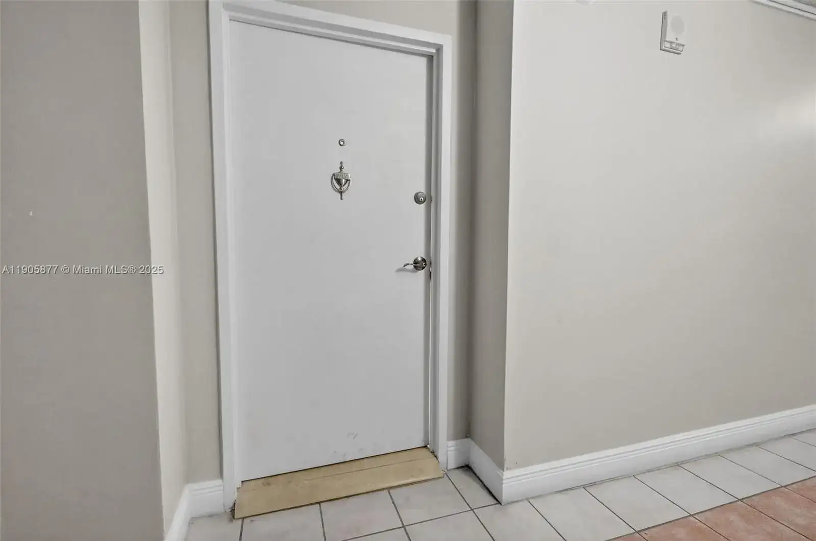 7135 Collins Ave # 705, Miami Beach FL 33141 photo 4