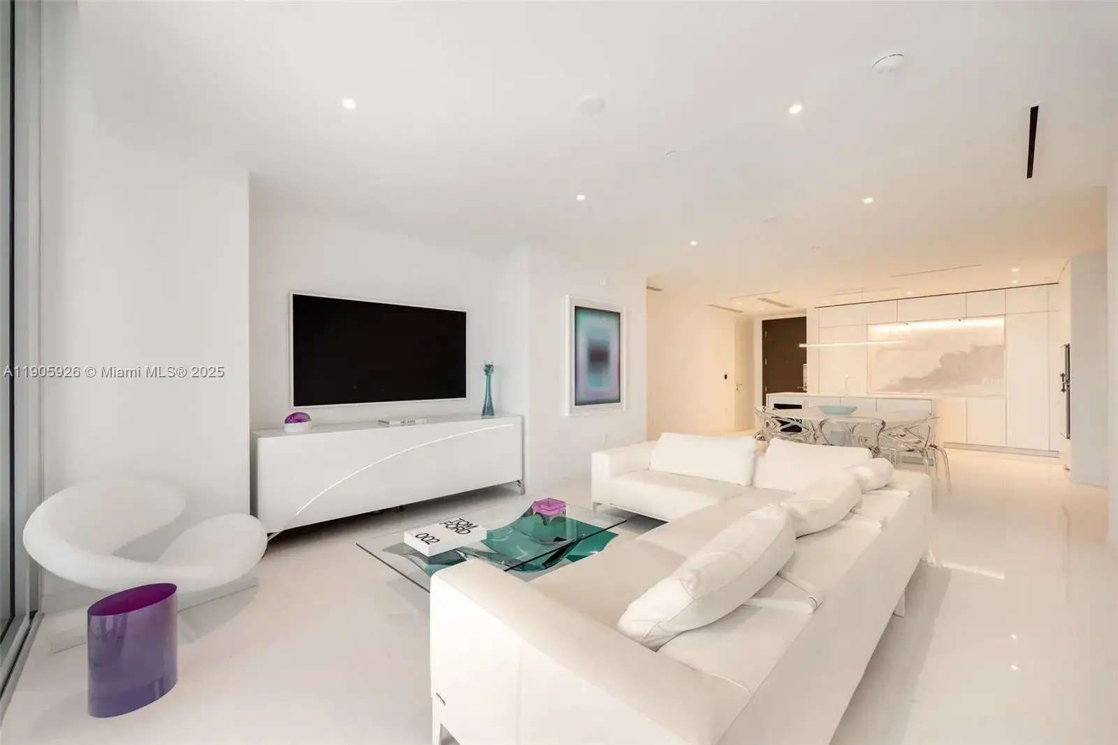 300 Biscayne Boulevard Way # 5205W, Miami FL 33131