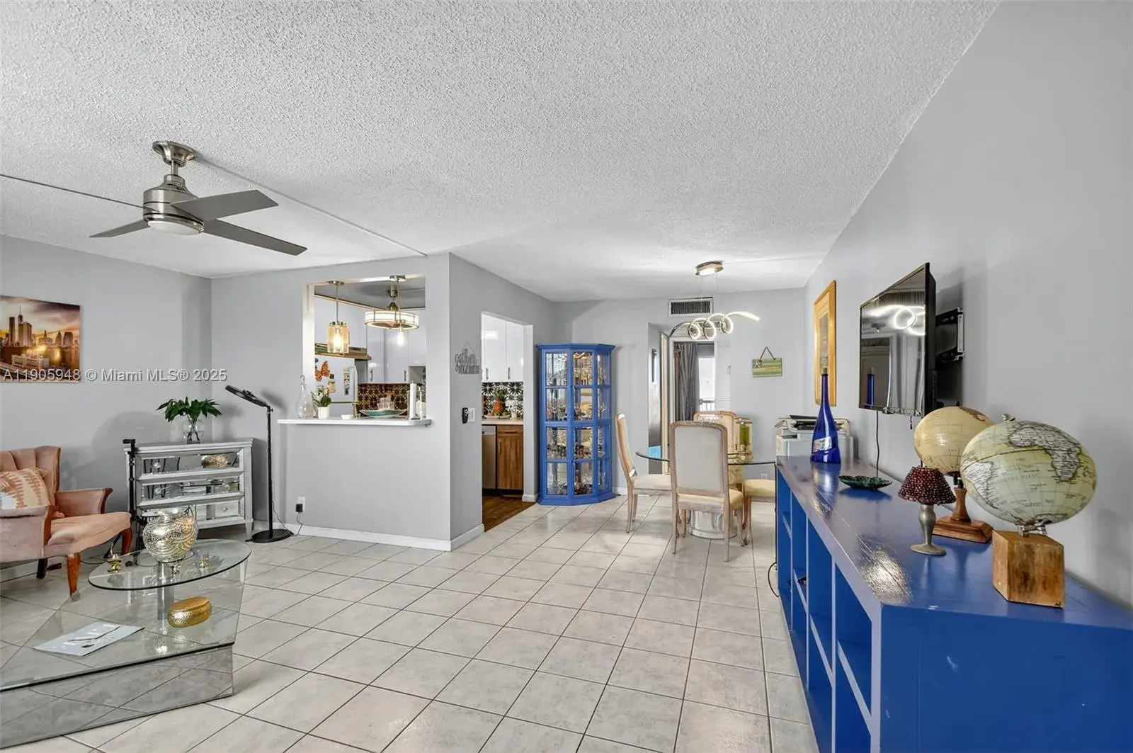 300 S Village Green Cir S # 407, Palm Springs FL 33461