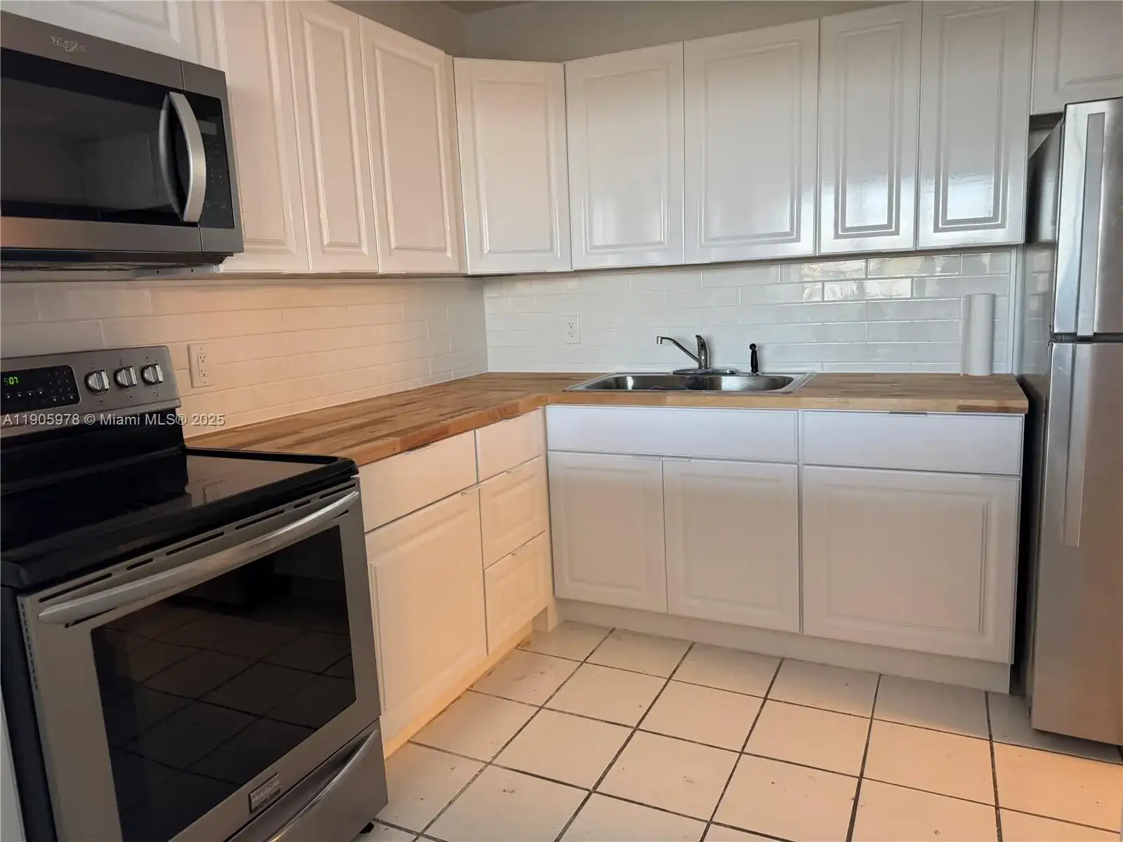 2025 NE 164th St # 714, North Miami Beach FL 33162 photo 4