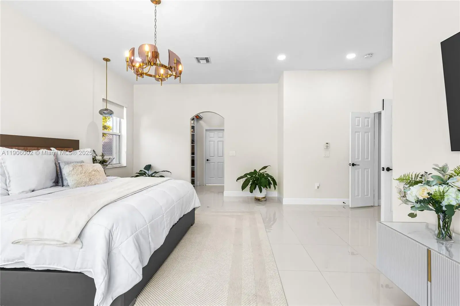 16895 SW 49 ct, Miramar FL 33027