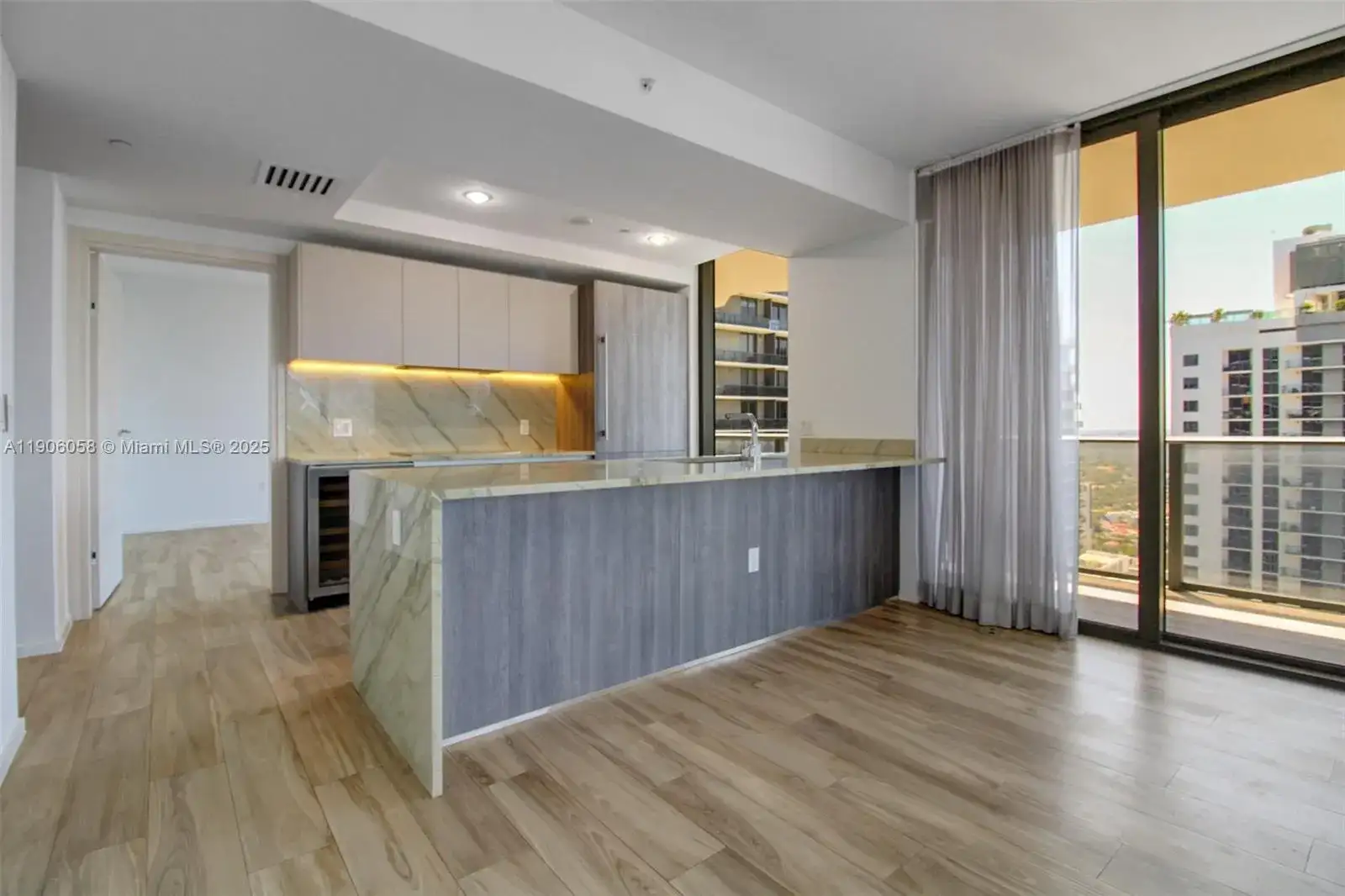 801 S Miami Ave # 4309, Miami FL 33130 photo 5