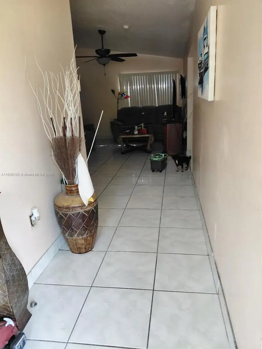 311 SW 5th St, Florida City FL 33034 photo 2