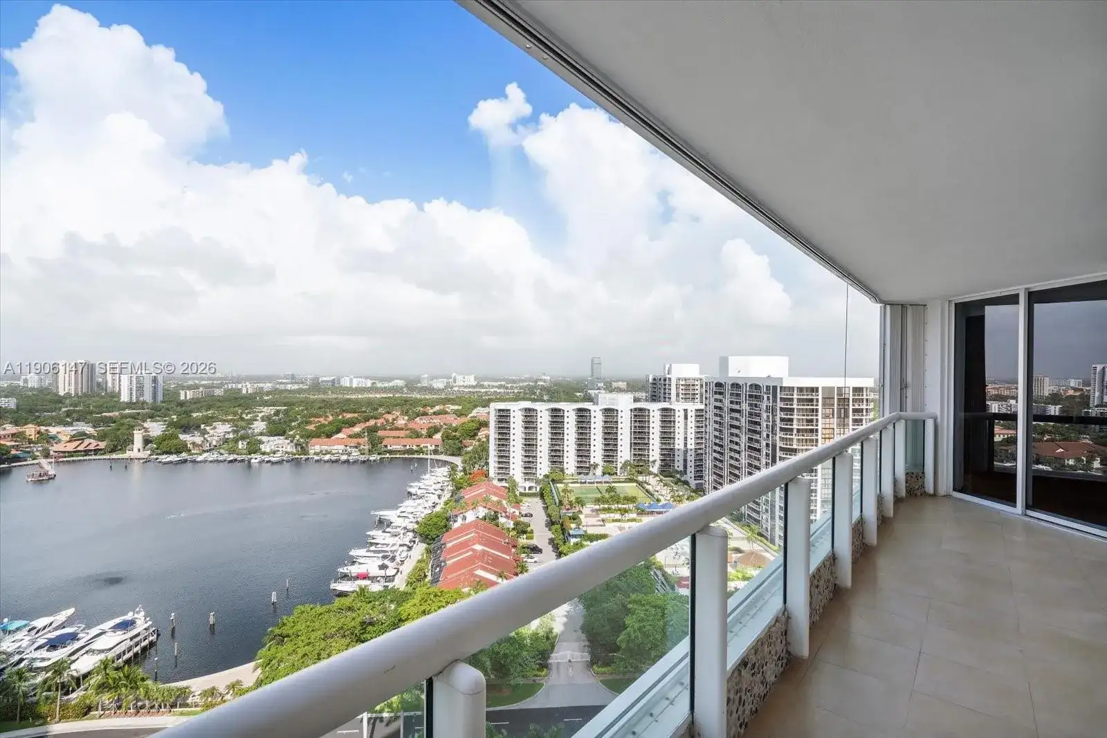 21205 NE 37th Ave # 2204, Aventura FL 33180 photo 2
