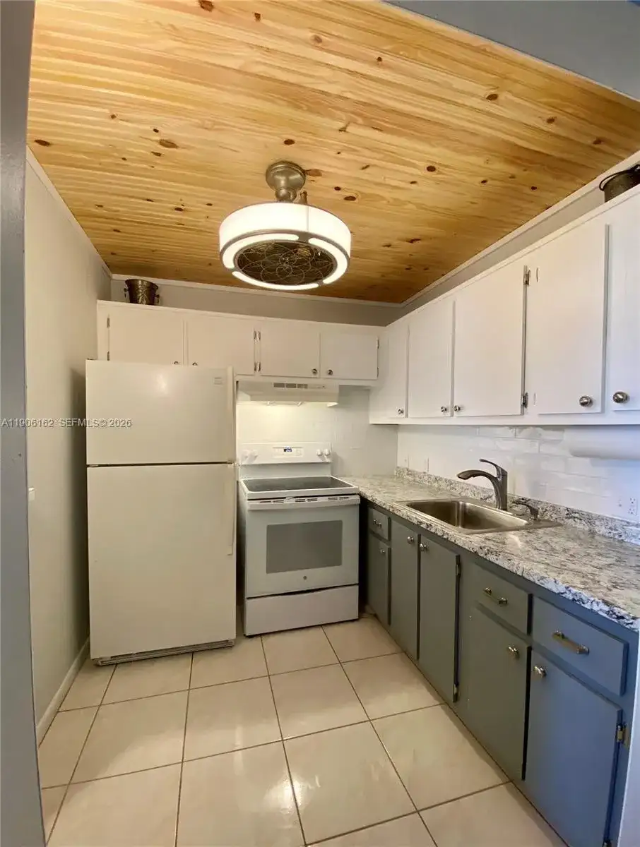 142 Preston D # 142, Boca Raton FL 33434 photo 4