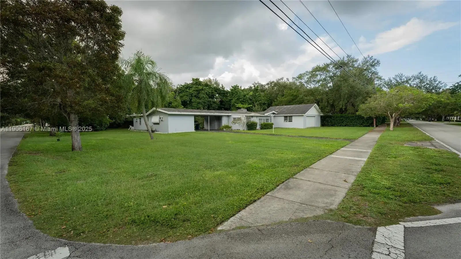 8045 SW 128th St, Pinecrest FL 33156 photo 2