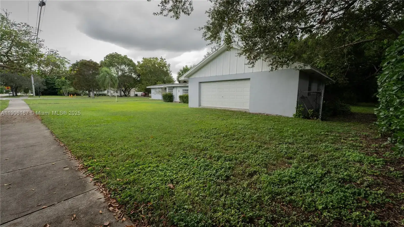 8045 SW 128th St, Pinecrest FL 33156 photo 3
