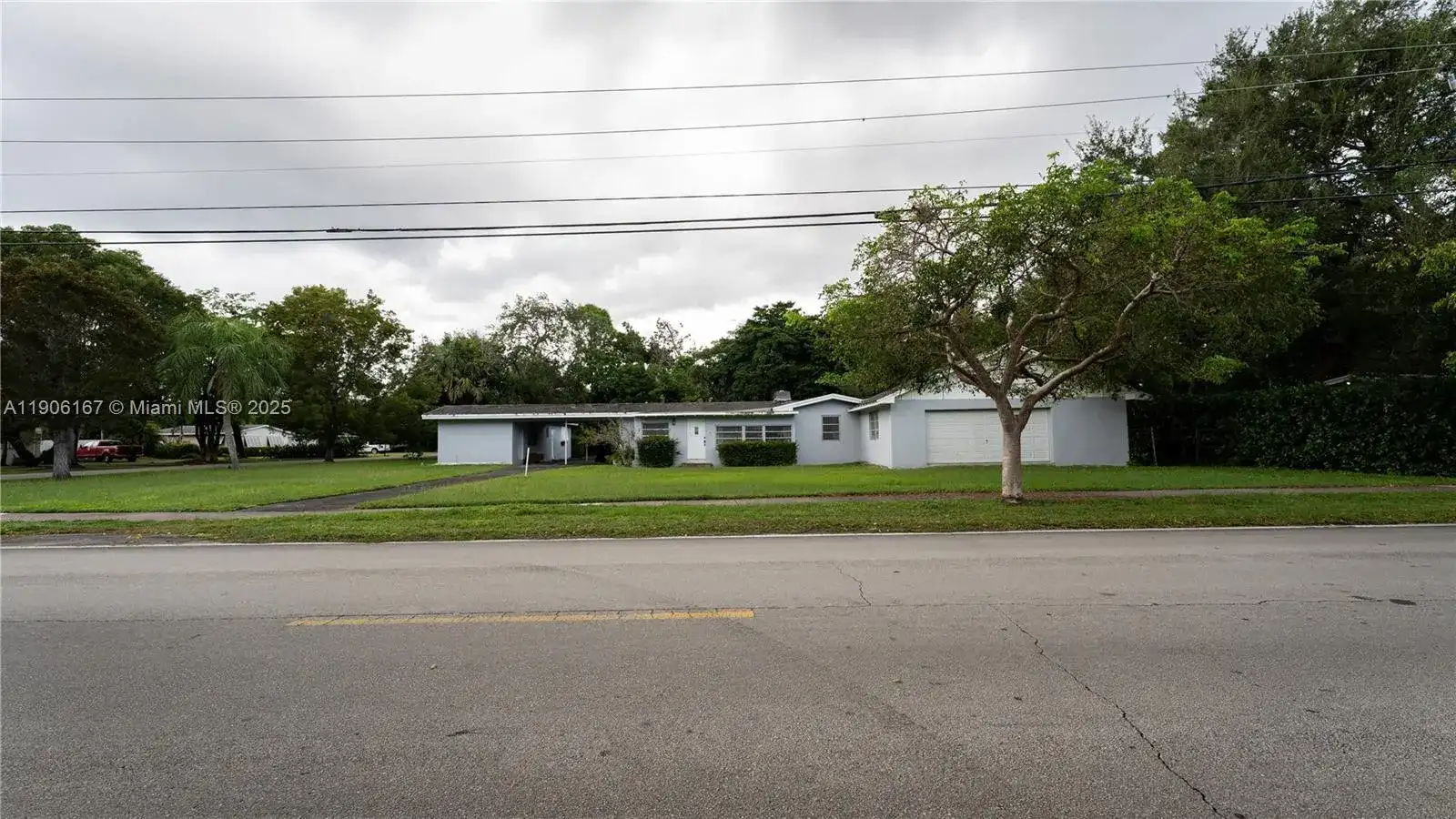 8045 SW 128th St, Pinecrest FL 33156 photo 4