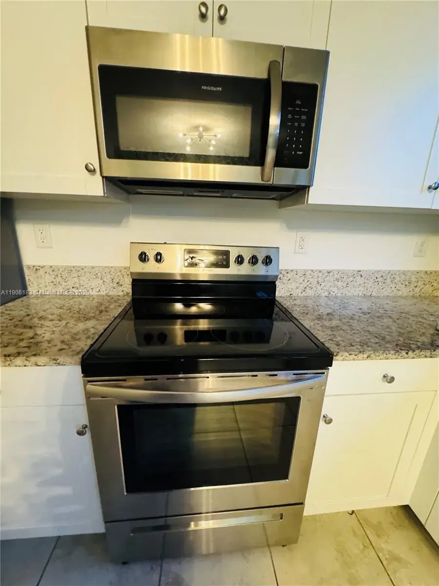 11383 SW 248th Ter, Homestead FL 33032