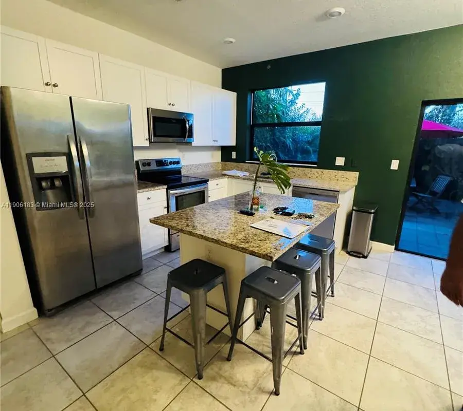 11383 SW 248th Ter, Homestead FL 33032