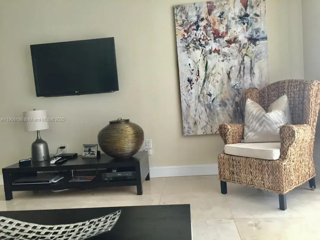 1155 Brickell Bay Dr # 705, Miami FL 33131 photo 4