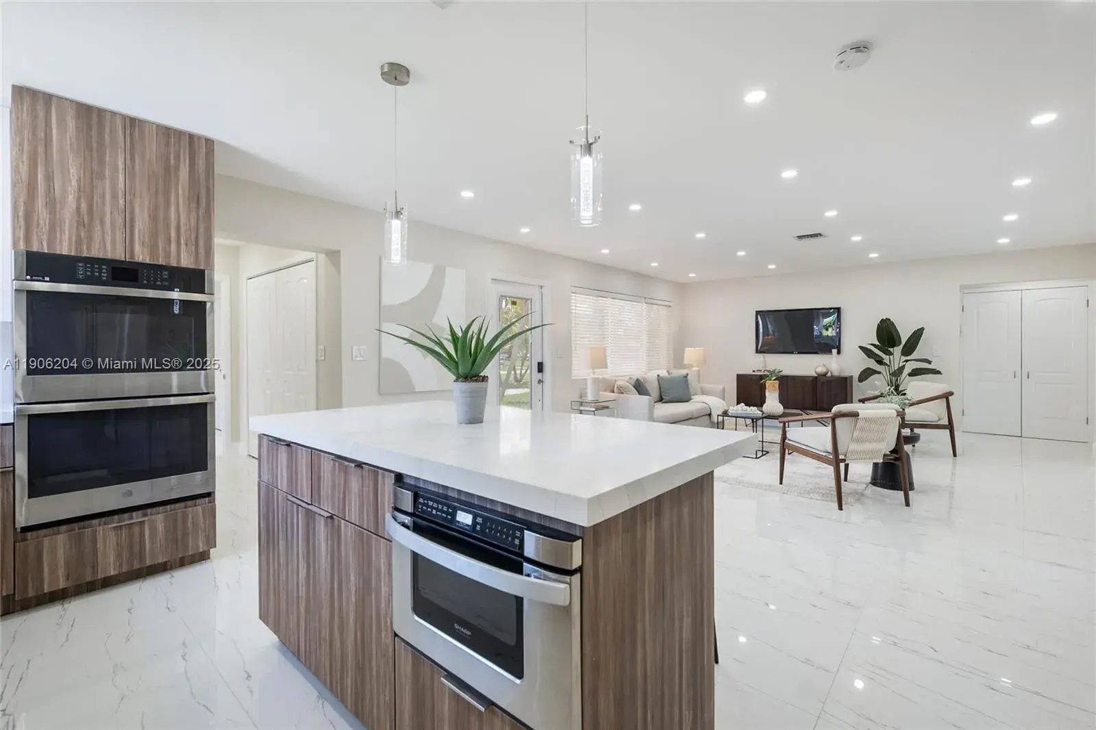 1510 Coolidge St, Hollywood FL 33020
