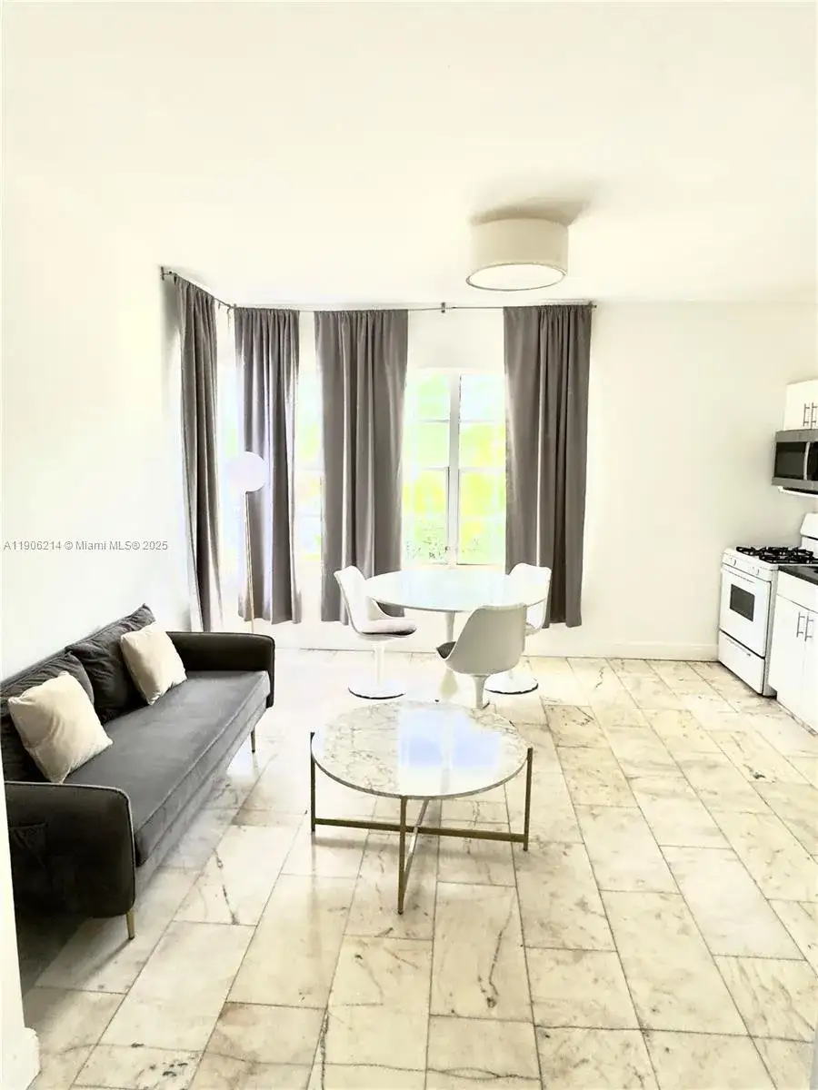 1526 Pennsylvania Ave # 2, Miami Beach FL 33139 photo 3
