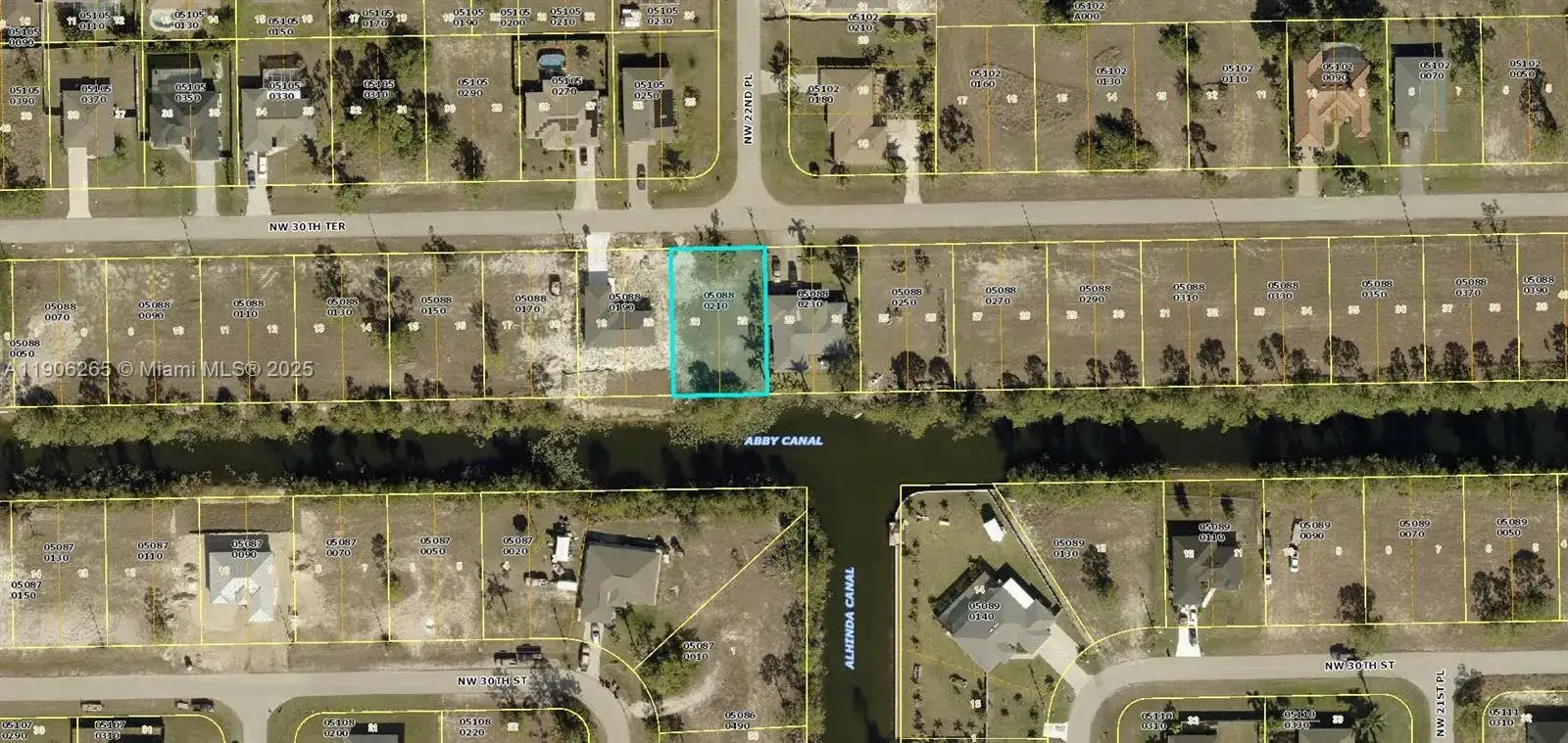 2212 NW 30th Ter, Cape Coral FL 33993