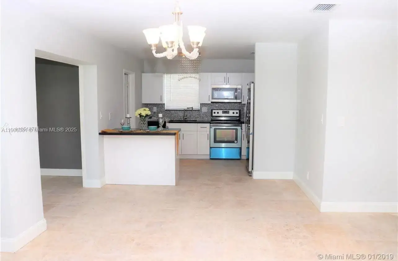 1060 W PROSPECT, Oakland Park FL 33309 photo 4