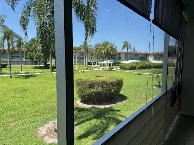 3000 Springdale Blvd # V109, Palm Springs FL 33461