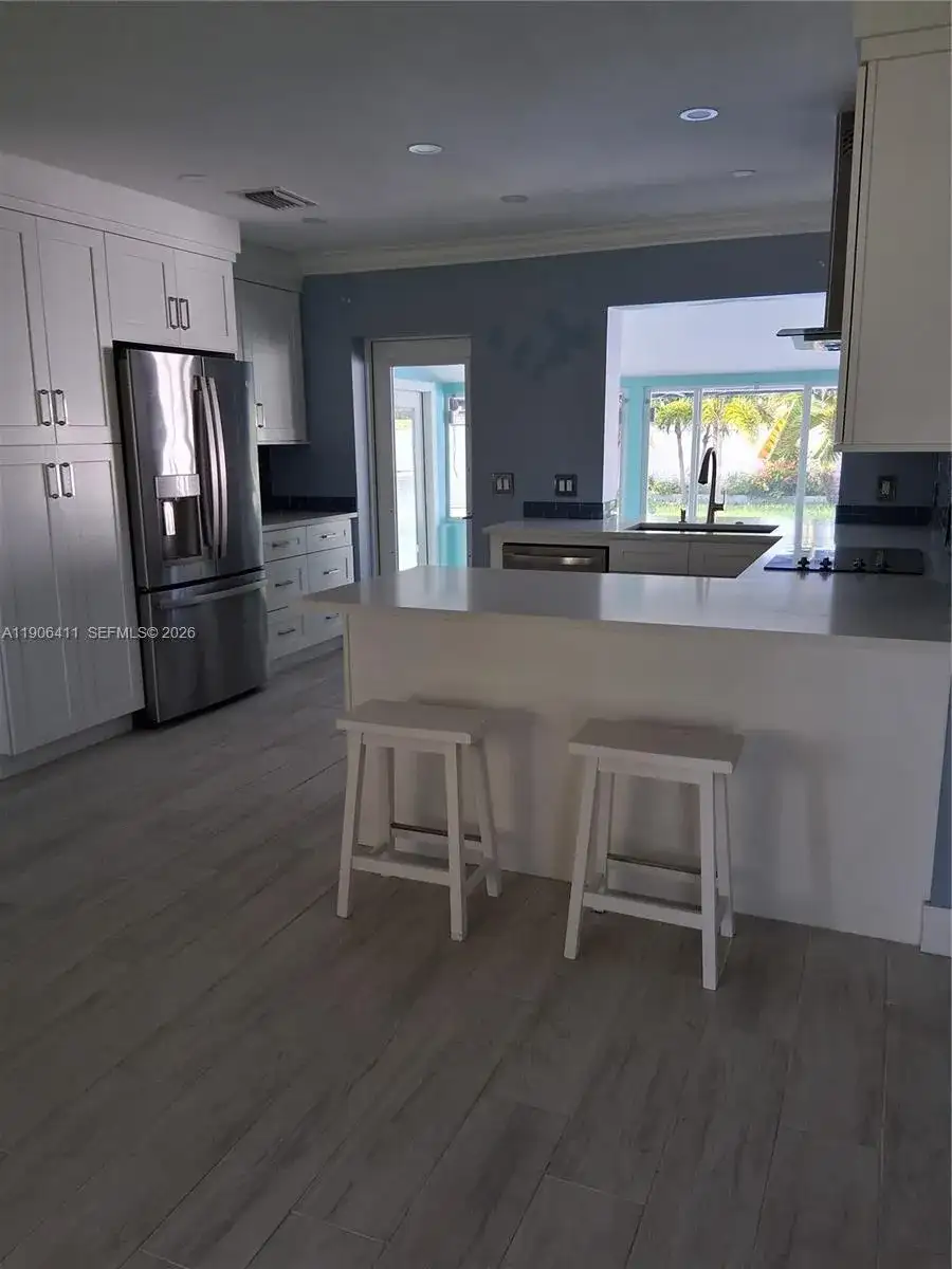 717 SE 2nd St, Deerfield Beach FL 33441 photo 4