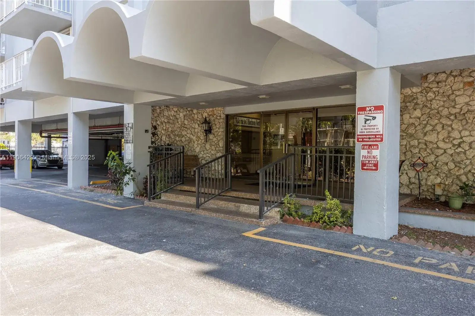1470 NE 125th Ter, North Miami FL 33161 photo 4