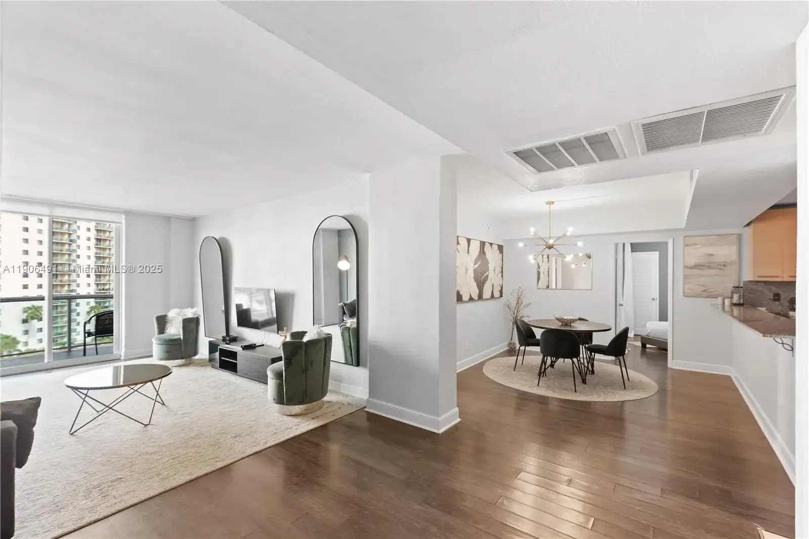 19370 Collins Ave # 816, Sunny Isles Beach FL 33160 photo 3