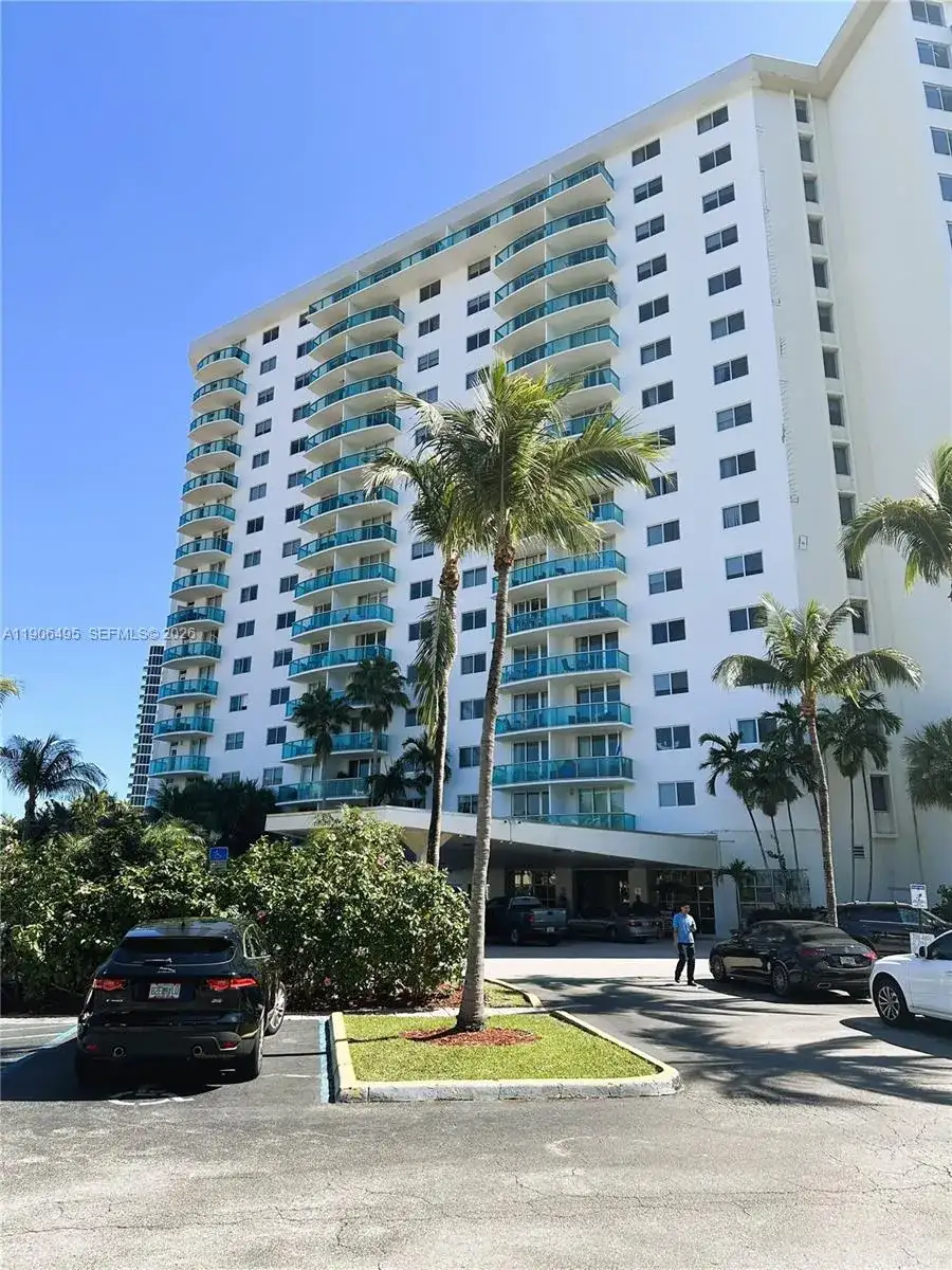 19370 Collins Ave # 10, Sunny Isles Beach FL 33160 photo 2