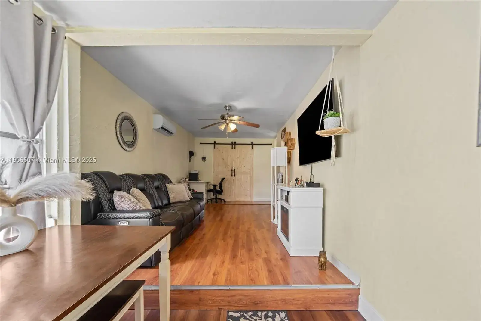 3143 NW 59th St, Miami FL 33142 photo 3