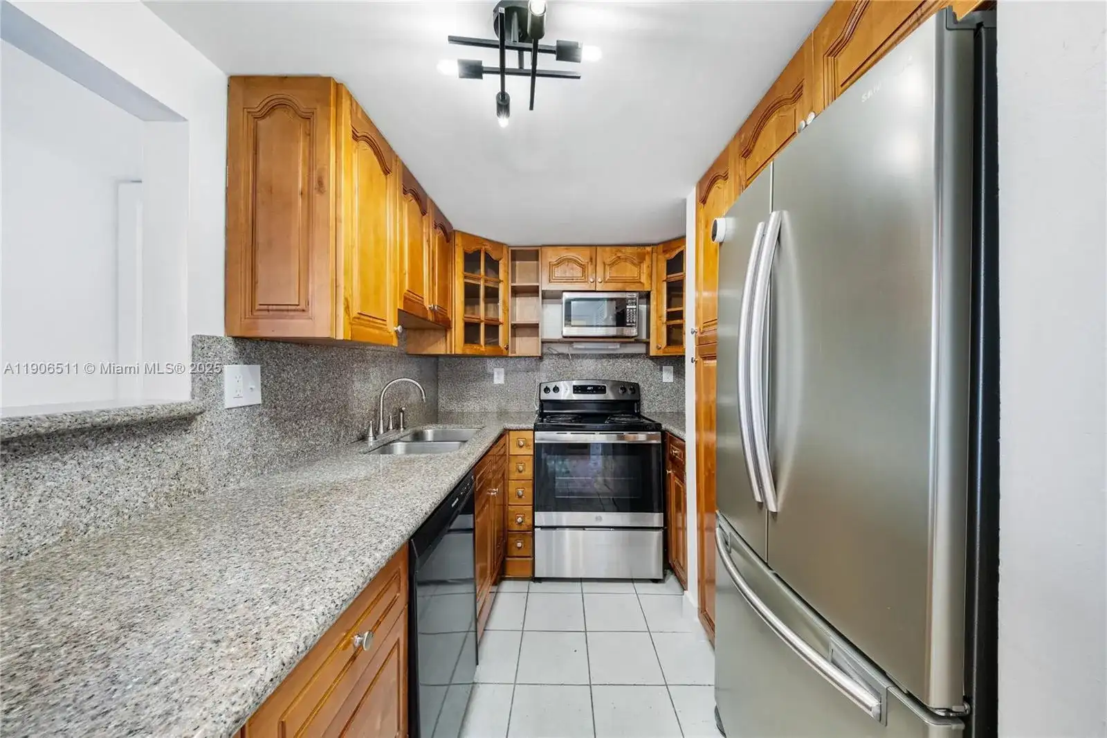 10700 SW 108th Ave # C316, Miami FL 33176 photo 2