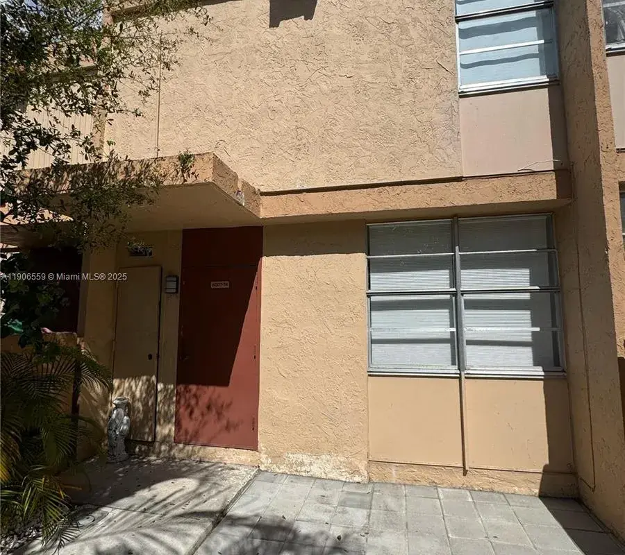 6007 SW 69th St # 74, South Miami FL 33143