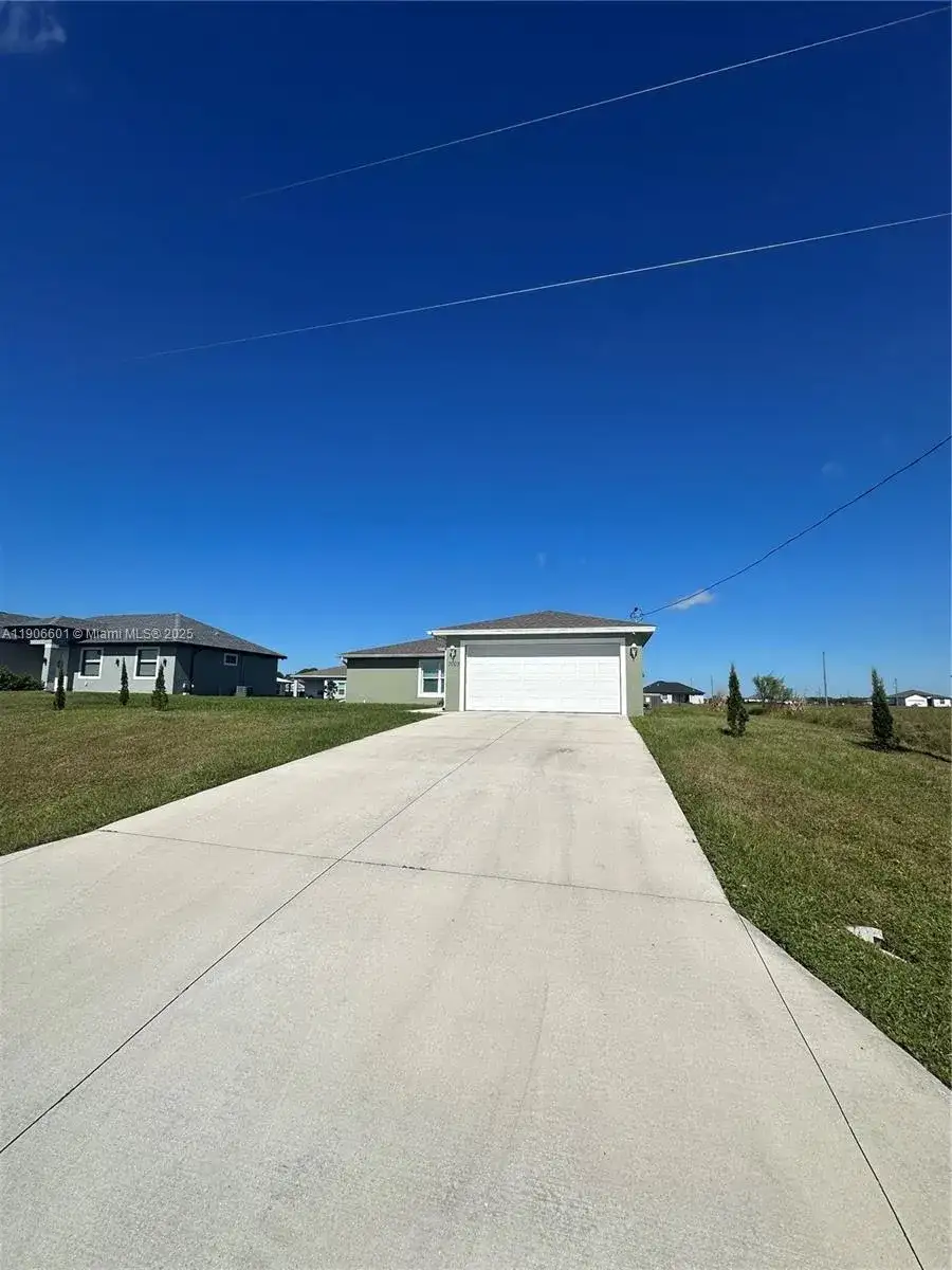 7003 Burma Cir, La Belle FL 33935 photo 3
