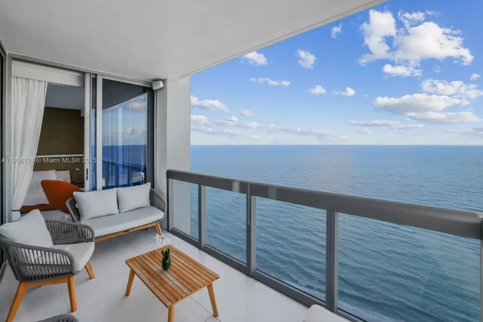 6899 Collins Ave # 2208, Miami Beach FL 33141 photo 2