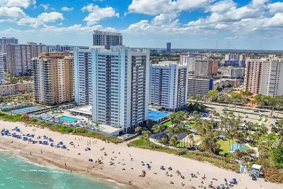 1880 S Ocean Dr # 704, Hallandale Beach FL 33009