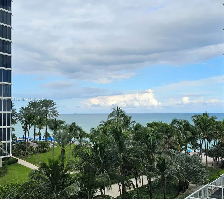 19201 Collins Ave # 324, Sunny Isles Beach FL 33160