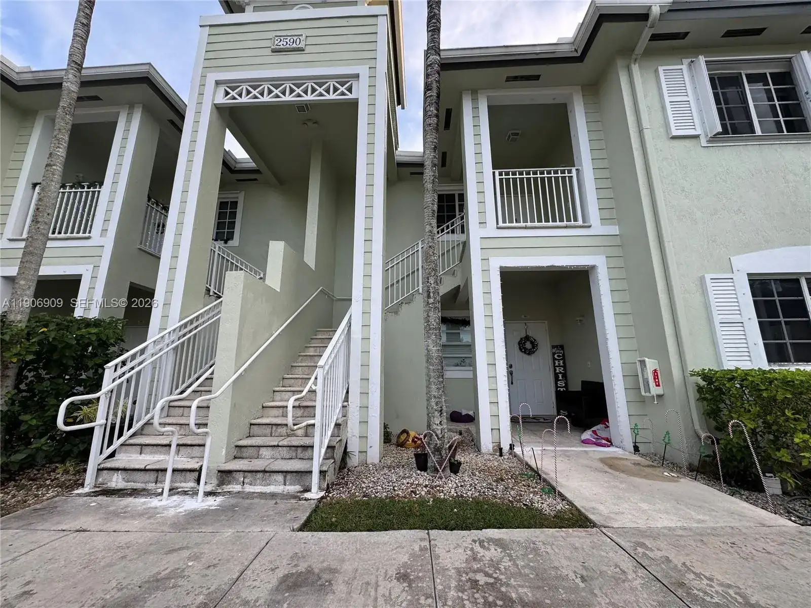 2590 NE 3rd Dr # 203, Homestead FL 33033 photo 2