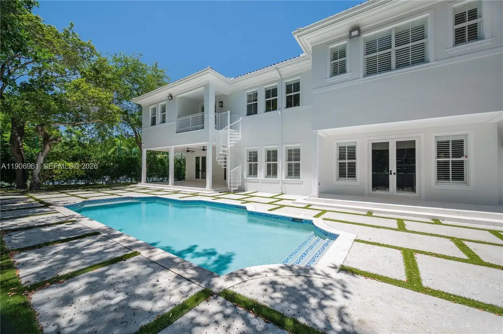 680 Destacada Ave, Coral Gables FL 33156