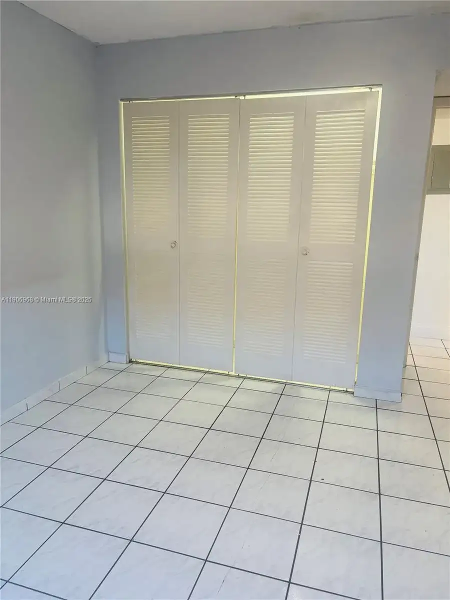 295 NW 72nd Ave # 401, Miami FL 33126 photo 3