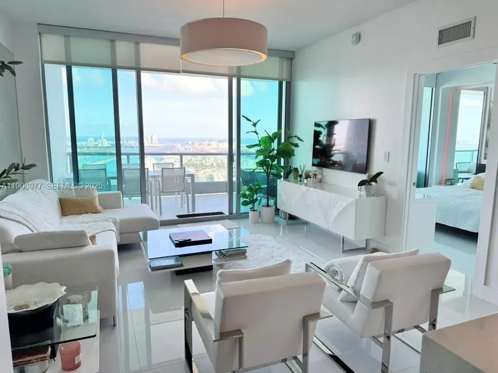 900 Biscayne Blvd # 5005, Miami FL 33132